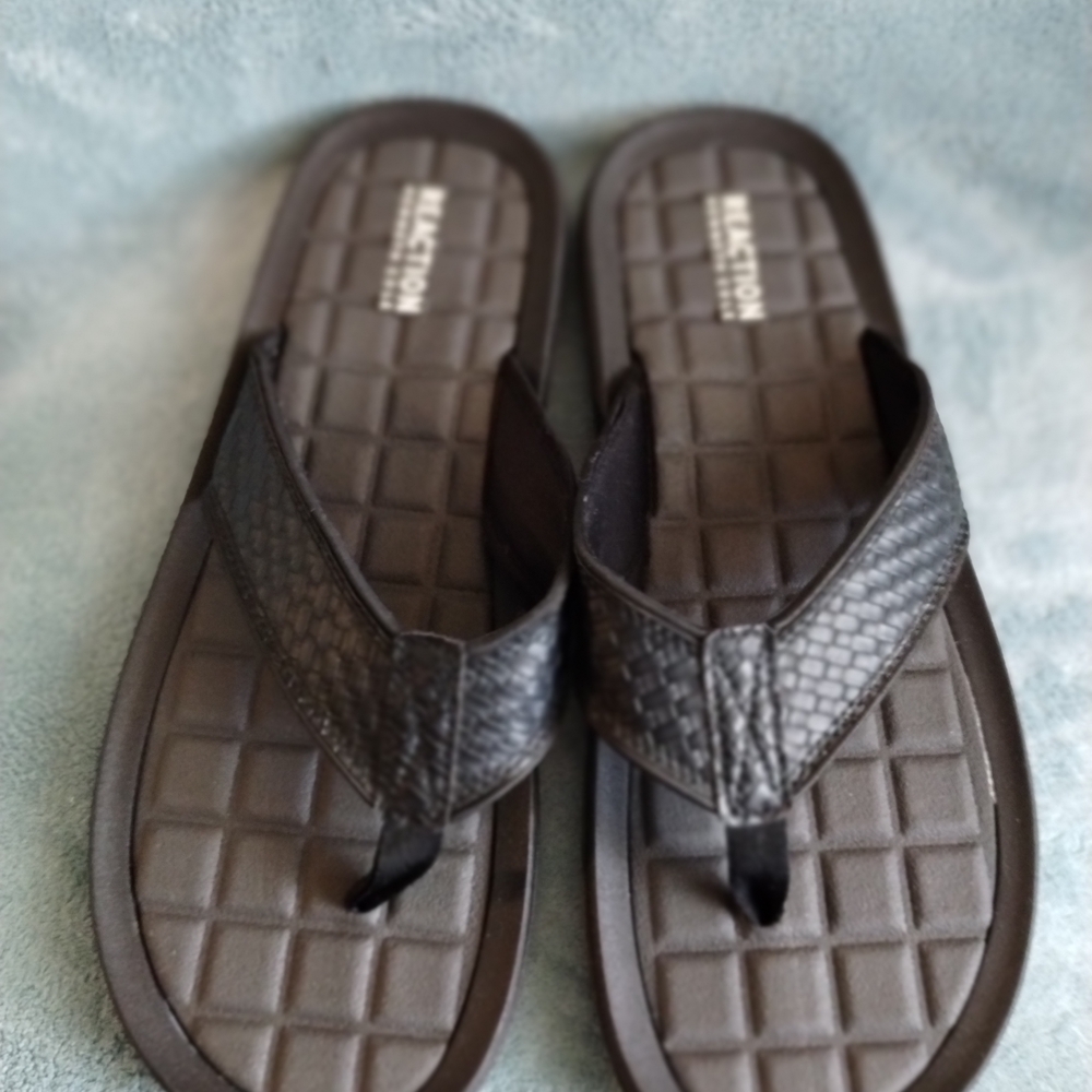 Reaction Kenneth Cole Pitch Four-K Sandals – Men’s Size 14M – Black – No Box